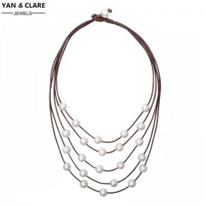 17pcs Peacork White Freshwatere Pearl Necklace